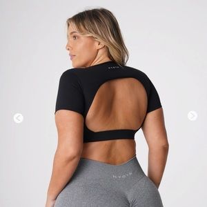 NVGTN BLACK OPEN BACK TEE